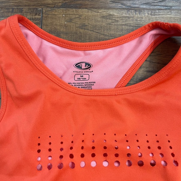 Athletic Works Women’s Razorback Tank Top - Picture 2 of 4